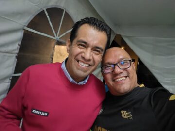 Imágenes para rendir homenaje a persona finada, estas pueden variar en su contenido.