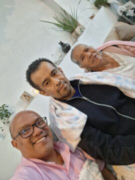 Imágenes para rendir homenaje a persona finada, estas pueden variar en su contenido.