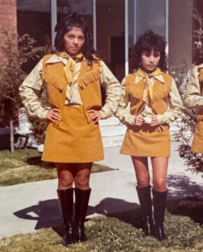 Imágenes para rendir homenaje a persona finada, estas pueden variar en su contenido.