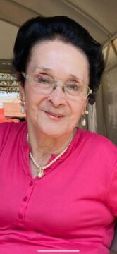 Imágenes para rendir homenaje a persona finada, estas pueden variar en su contenido.