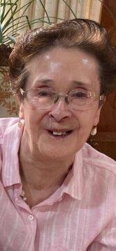 Imágenes para rendir homenaje a persona finada, estas pueden variar en su contenido.