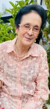 Imágenes para rendir homenaje a persona finada, estas pueden variar en su contenido.