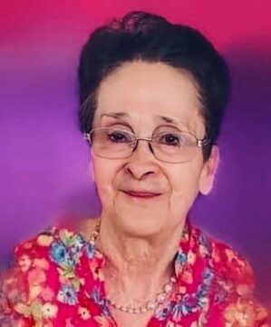 Imágenes para rendir homenaje a persona finada, estas pueden variar en su contenido.