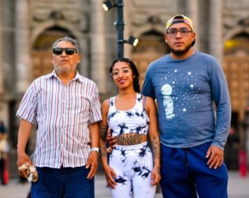 Imágenes para rendir homenaje a persona finada, estas pueden variar en su contenido.