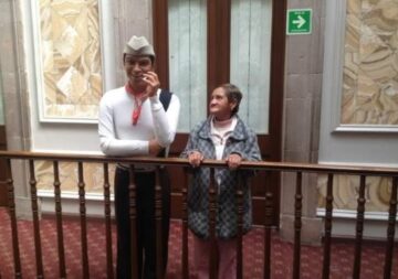 Imágenes para rendir homenaje a persona finada, estas pueden variar en su contenido.