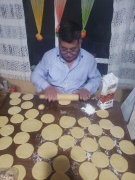 Imágenes para rendir homenaje a persona finada, estas pueden variar en su contenido.