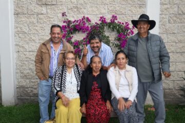 Imágenes para rendir homenaje a persona finada, estas pueden variar en su contenido.