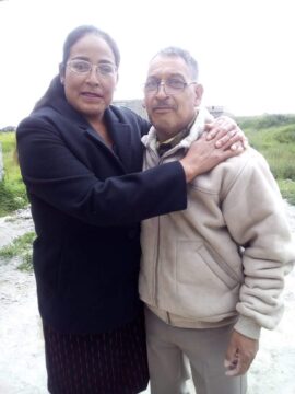 Imágenes para rendir homenaje a persona finada, estas pueden variar en su contenido.