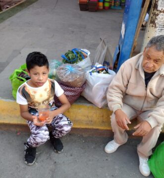 Imágenes para rendir homenaje a persona finada, estas pueden variar en su contenido.