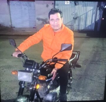 Imágenes para rendir homenaje a persona finada, estas pueden variar en su contenido.