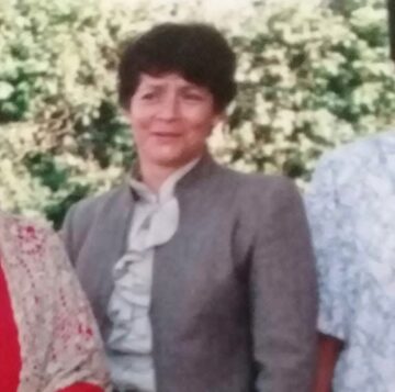 Imágenes para rendir homenaje a persona finada, estas pueden variar en su contenido.