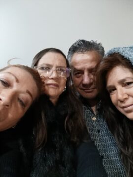 Imágenes para rendir homenaje a persona finada, estas pueden variar en su contenido.