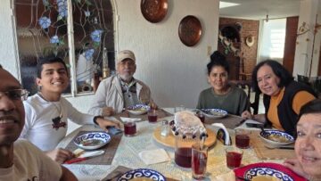 Imágenes para rendir homenaje a persona finada, estas pueden variar en su contenido.