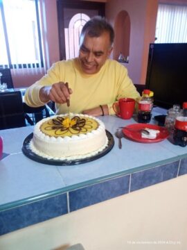 Imágenes para rendir homenaje a persona finada, estas pueden variar en su contenido.