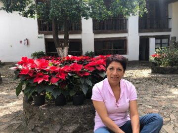 Imágenes para rendir homenaje a persona finada, estas pueden variar en su contenido.