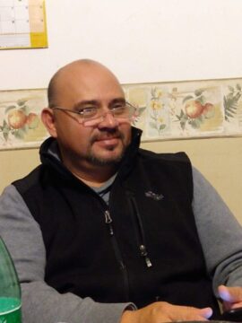 Imágenes para rendir homenaje a persona finada, estas pueden variar en su contenido.