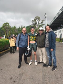 Imágenes para rendir homenaje a persona finada, estas pueden variar en su contenido.