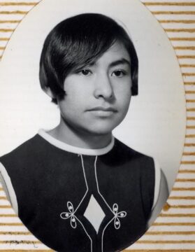 Imágenes para rendir homenaje a persona finada, estas pueden variar en su contenido.