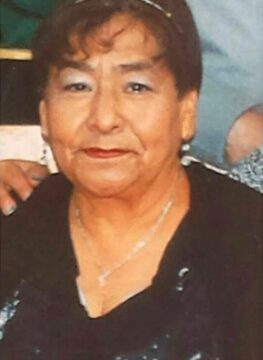 Imágenes para rendir homenaje a persona finada, estas pueden variar en su contenido.