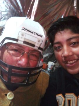 Imágenes para rendir homenaje a persona finada, estas pueden variar en su contenido.