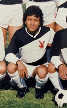 Imágenes para rendir homenaje a persona finada, estas pueden variar en su contenido.