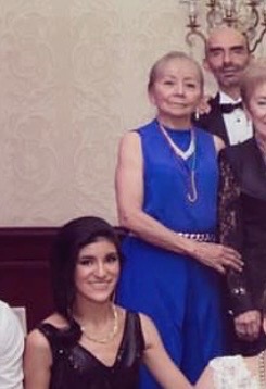 Imágenes para rendir homenaje a persona finada, estas pueden variar en su contenido.