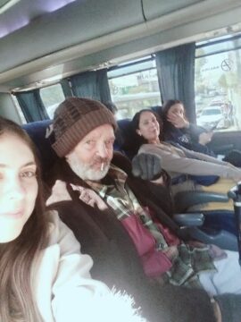 Imágenes para rendir homenaje a persona finada, estas pueden variar en su contenido.