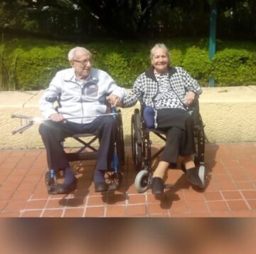 Imágenes para rendir homenaje a persona finada, estas pueden variar en su contenido.