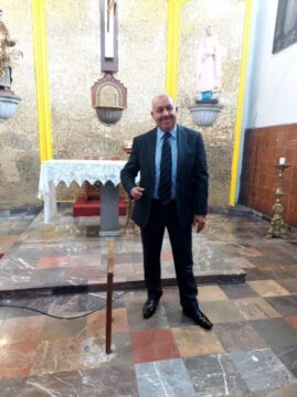 Imágenes para rendir homenaje a persona finada, estas pueden variar en su contenido.