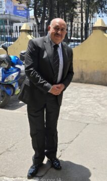 Imágenes para rendir homenaje a persona finada, estas pueden variar en su contenido.