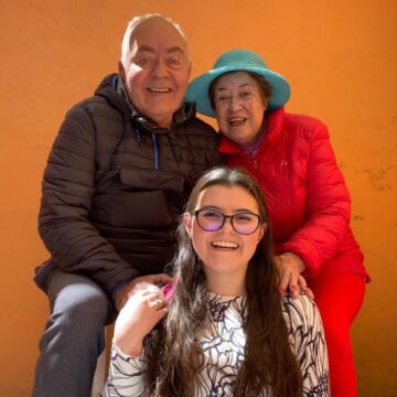 Imágenes para rendir homenaje a persona finada, estas pueden variar en su contenido.