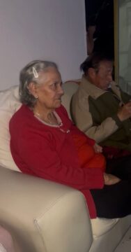 Imágenes para rendir homenaje a persona finada, estas pueden variar en su contenido.