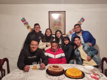 Imágenes para rendir homenaje a persona finada, estas pueden variar en su contenido.