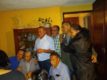 Imágenes para rendir homenaje a persona finada, estas pueden variar en su contenido.