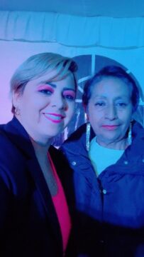 Imágenes para rendir homenaje a persona finada, estas pueden variar en su contenido.