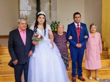 Imágenes para rendir homenaje a persona finada, estas pueden variar en su contenido.