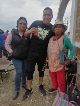 Imágenes para rendir homenaje a persona finada, estas pueden variar en su contenido.