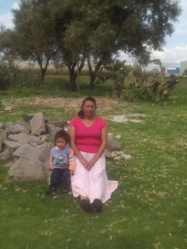 Imágenes para rendir homenaje a persona finada, estas pueden variar en su contenido.