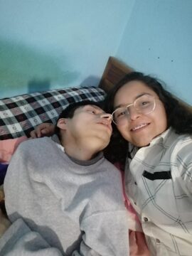 Imágenes para rendir homenaje a persona finada, estas pueden variar en su contenido.