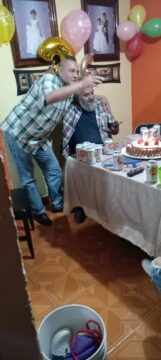 Imágenes para rendir homenaje a persona finada, estas pueden variar en su contenido.