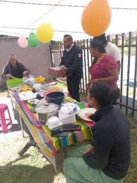 Imágenes para rendir homenaje a persona finada, estas pueden variar en su contenido.