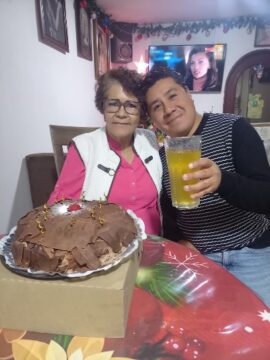 Imágenes para rendir homenaje a persona finada, estas pueden variar en su contenido.