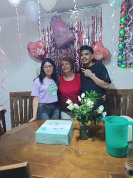 Imágenes para rendir homenaje a persona finada, estas pueden variar en su contenido.