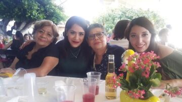 Imágenes para rendir homenaje a persona finada, estas pueden variar en su contenido.