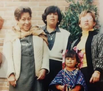 Imágenes para rendir homenaje a persona finada, estas pueden variar en su contenido.