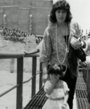 Imágenes para rendir homenaje a persona finada, estas pueden variar en su contenido.