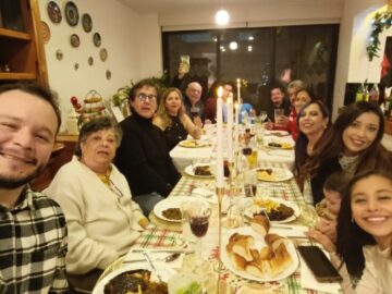 Imágenes para rendir homenaje a persona finada, estas pueden variar en su contenido.