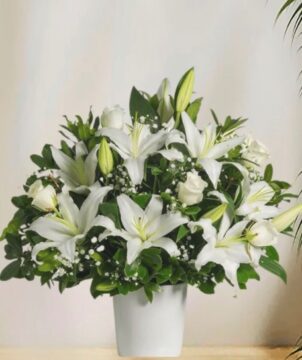 Imágenes para rendir homenaje a persona finada, estas pueden variar en su contenido.