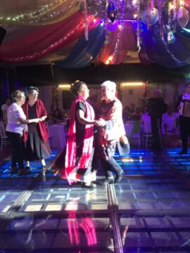 Imágenes para rendir homenaje a persona finada, estas pueden variar en su contenido.