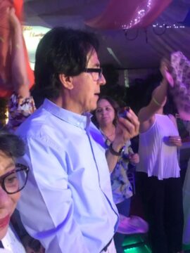 Imágenes para rendir homenaje a persona finada, estas pueden variar en su contenido.